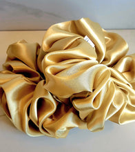 Load image into Gallery viewer, Gold Silk
