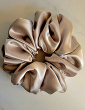 Load image into Gallery viewer, Beige Silk
